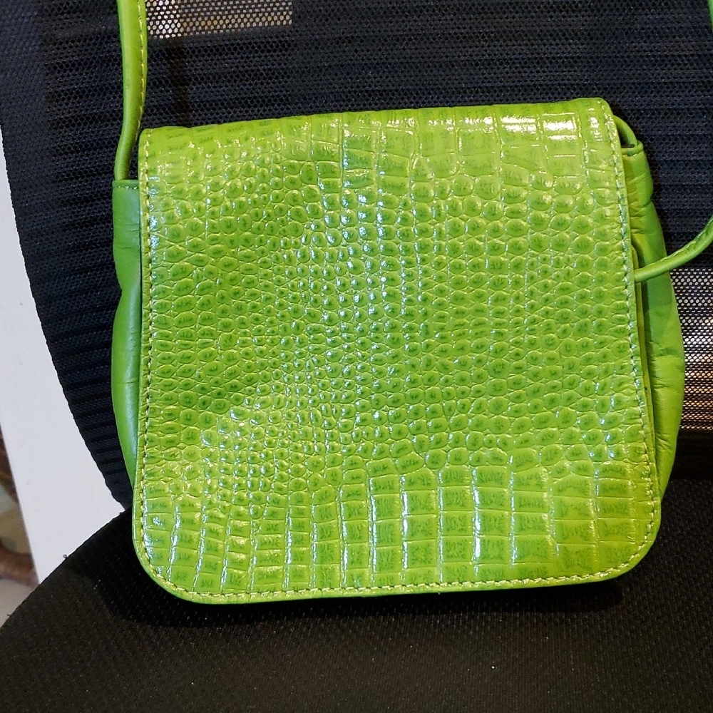 Private Label Green Crocodile-Embossed Shoulder Bag Crossbody Vibrant